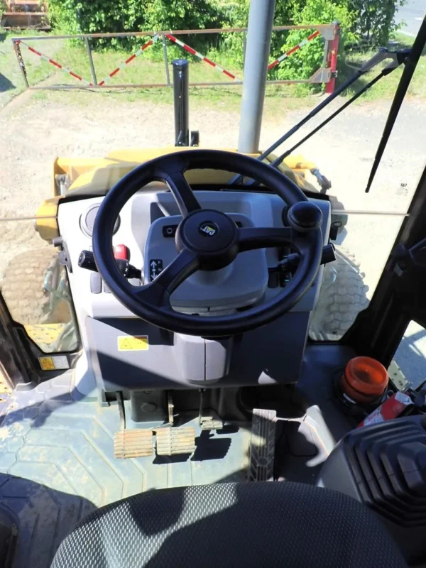 2022 Caterpillar 420 4x4 Backhoe Loader