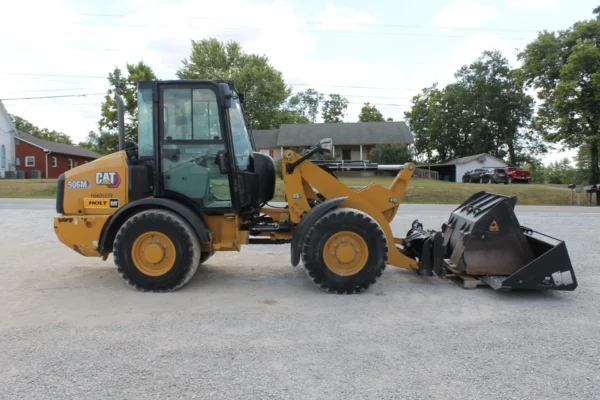 2022 Caterpillar 906M Compact Wheel Loader