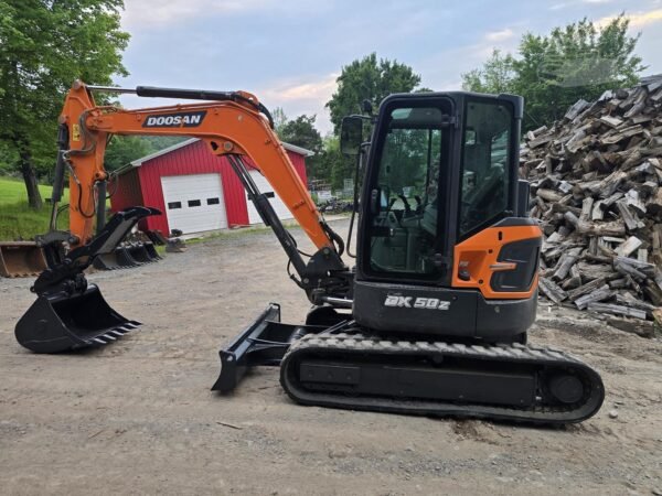 2022 Doosan DX50Z-7 Mini Excavator