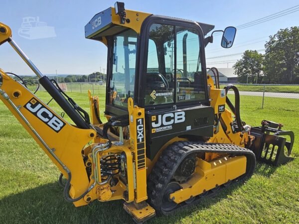 2022 JCB 1CXT Tracked Backhoe Loader