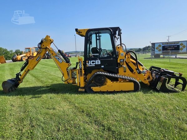 2022 JCB 1CXT Tracked Backhoe Loader