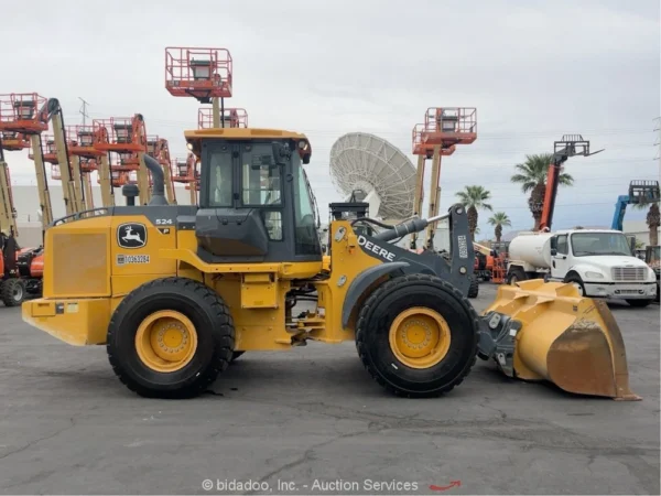 2022 John Deere 524P Wheel Loader