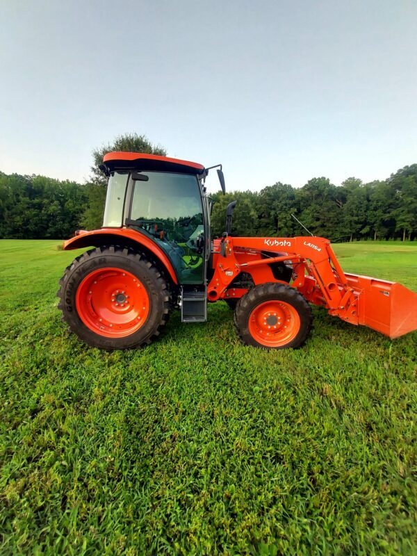 2022 Kubota M4-071 Deluxe 4x4 Utility Tractor