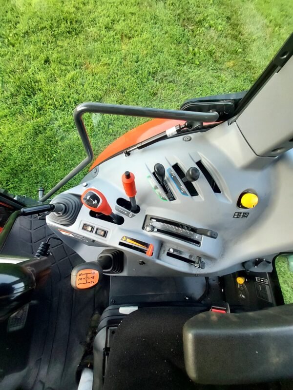 2022 Kubota M4-071 Deluxe 4x4 Utility Tractor