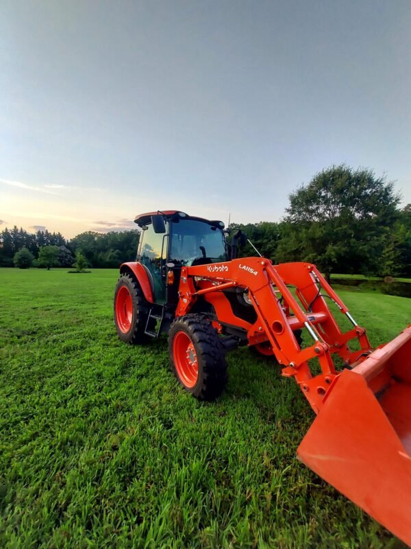 2022 Kubota M4-071 Deluxe 4x4 Utility Tractor