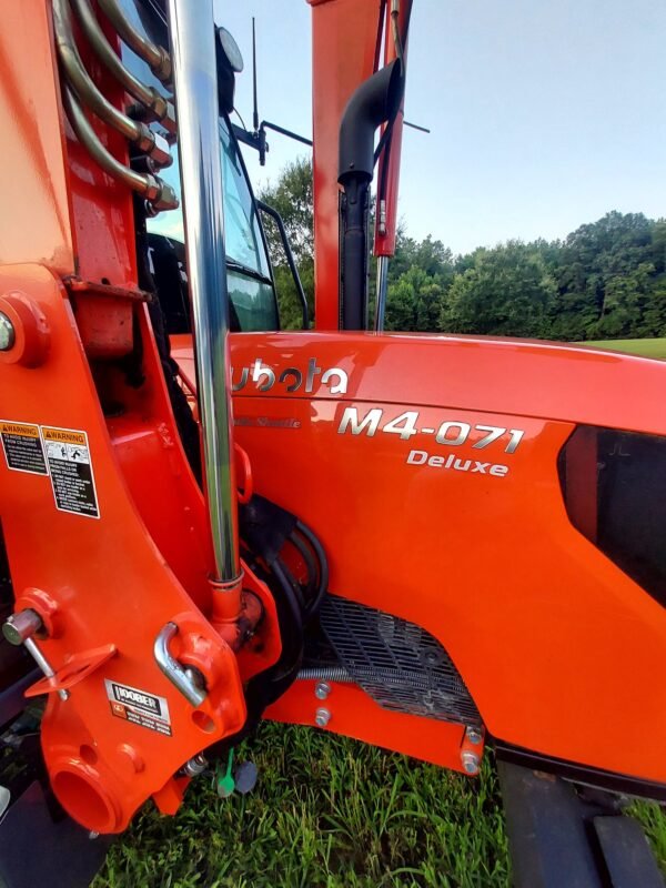 2022 Kubota M4-071 Deluxe 4x4 Utility Tractor