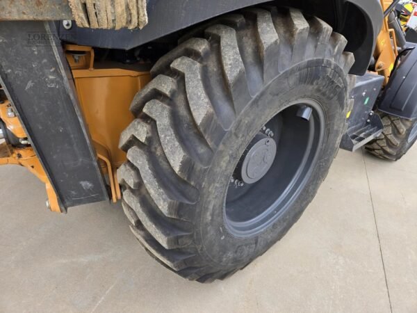 2023 CASE 575N EP 4WD Loader Backhoe