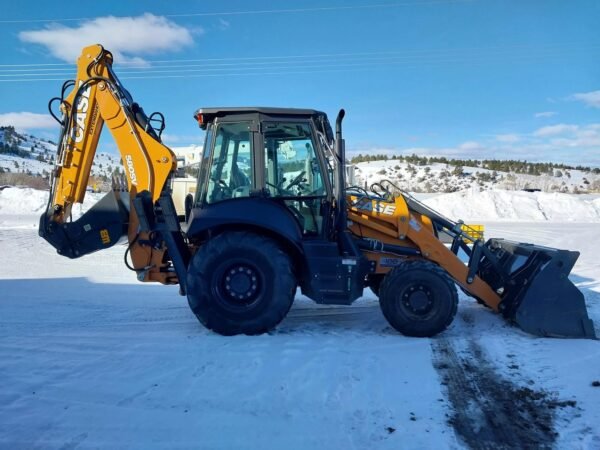 2023 CASE 580SV Backhoe Loader