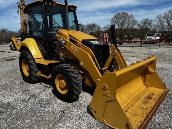 2023 Caterpillar 420 4x4 Backhoe Loader