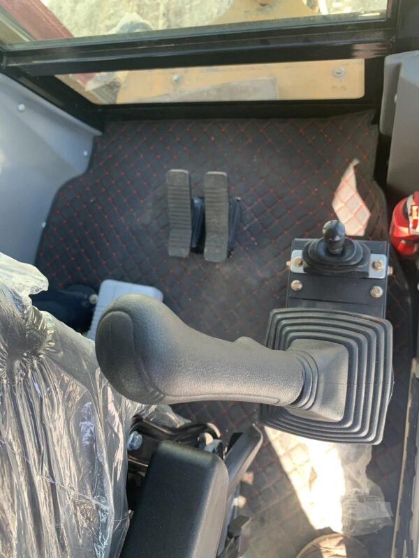 2023 Caterpillar 420F2 Loader Backhoe