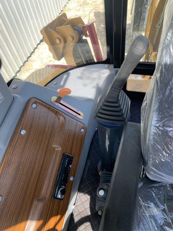 2023 Caterpillar 420F2 Loader Backhoe