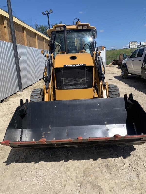 2023 Caterpillar 420F2 Loader Backhoe
