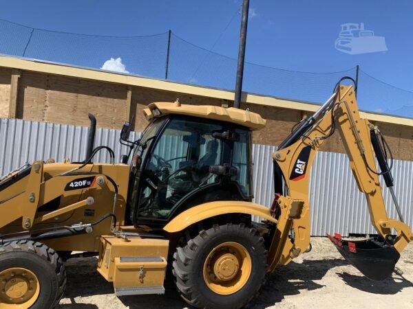 2023 Caterpillar 420F2 Loader Backhoe
