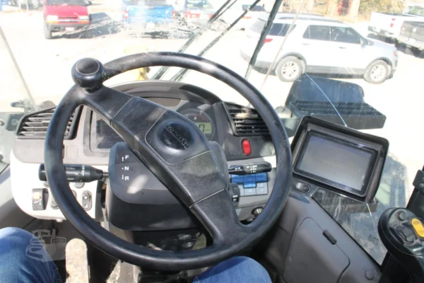2023 Komatsu WA270-8 Wheel Loader