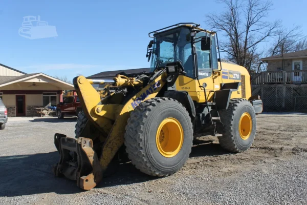 2023 Komatsu WA270-8 Wheel Loader