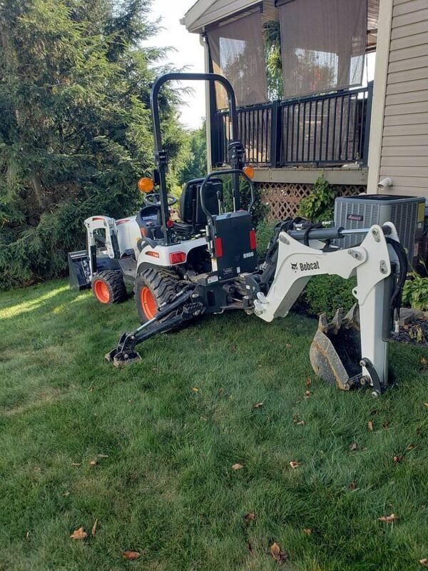 2024 Bobcat CT1025 Subcompact Tractor with Loader and Backhoe