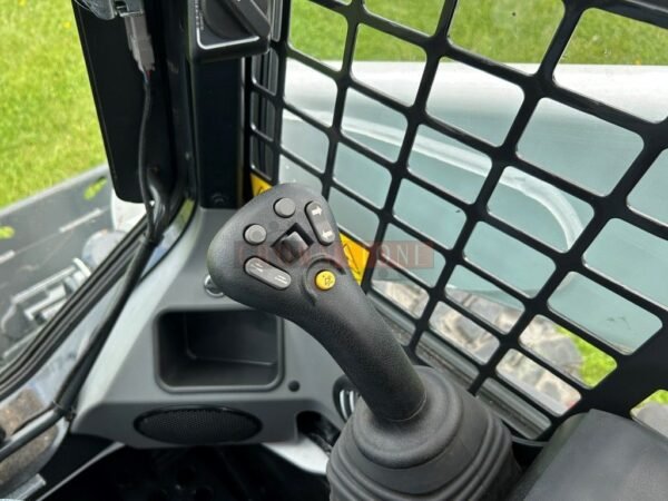2024 Bobcat S650 V2 Wheel Skid Steer Loader