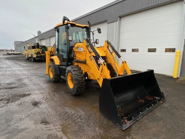2025 JCB 3CX Compact Plus Backhoe Loader